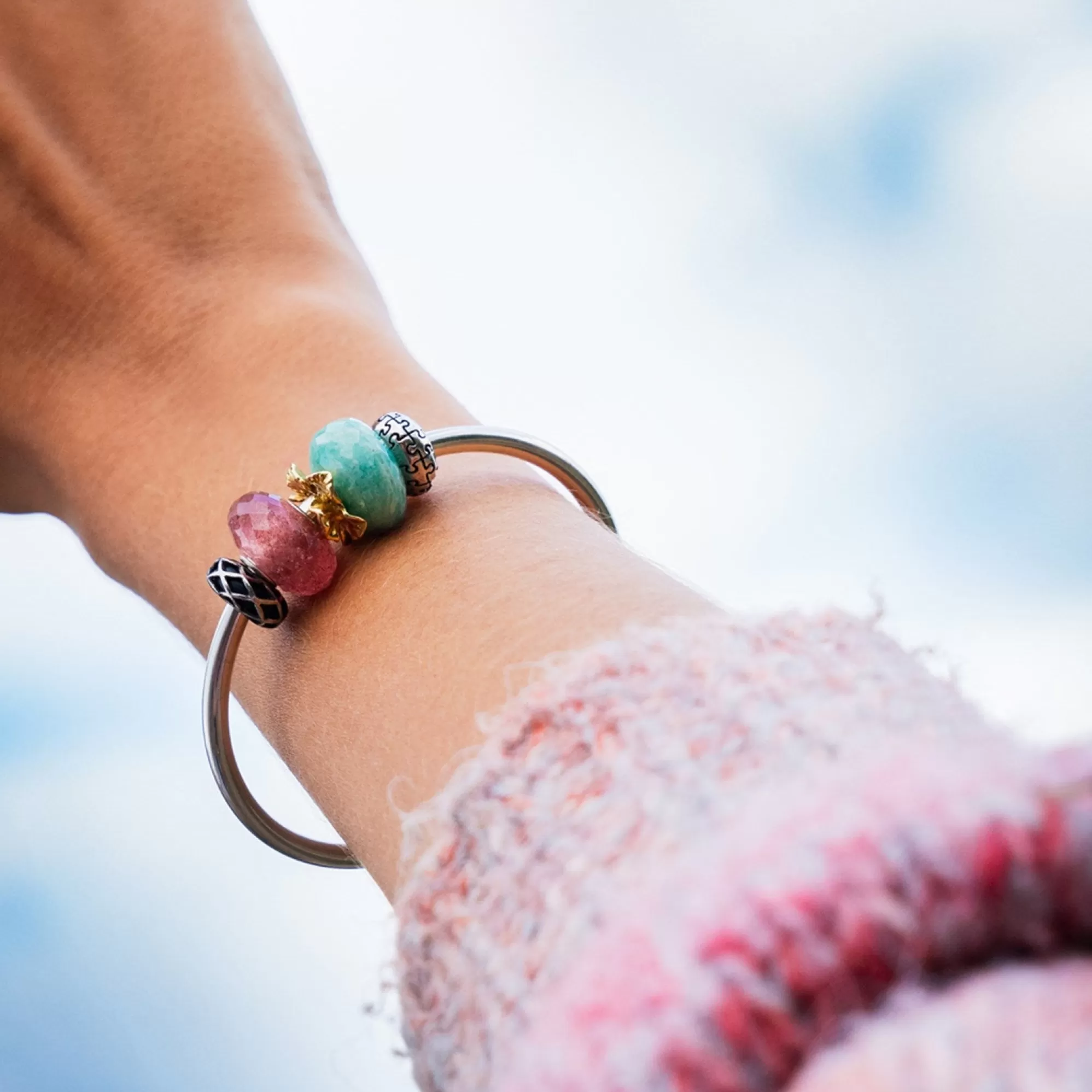 Sale Trollbeads Fantasy Hibiscus, Gold Bead